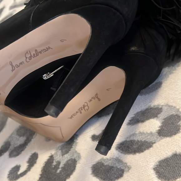 Black Suede Fringe Sam Edelman Booties - Picture 6 of 7